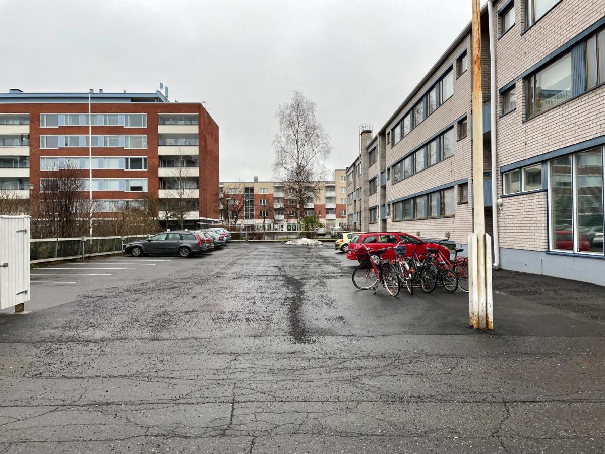 Апартаменты Kiva Majoitus 1-4Hloe, 500M Keskustaan, Parkkipaikka Оулу Экстерьер фото